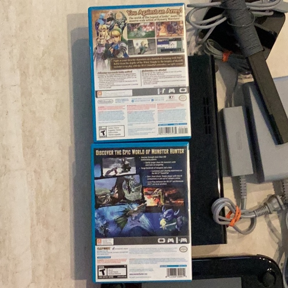 Nintendo Wii U Console 32GB & 2 Games & Gamepad WUP-010 Zelda System Black - Picture 15 of 15